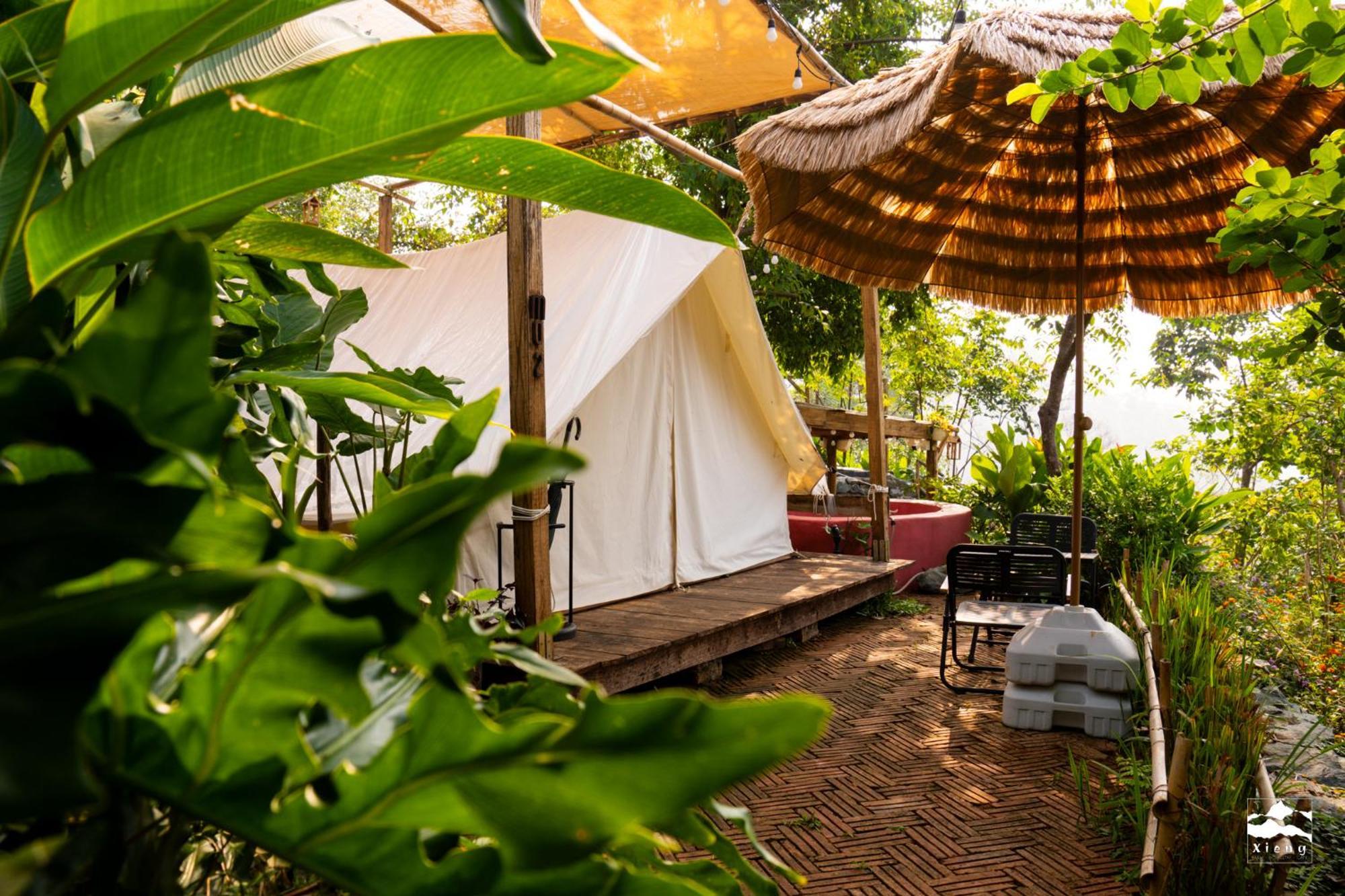 Xieng Retreat *